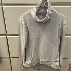 Lululemon gray and white pullover. Size 6.